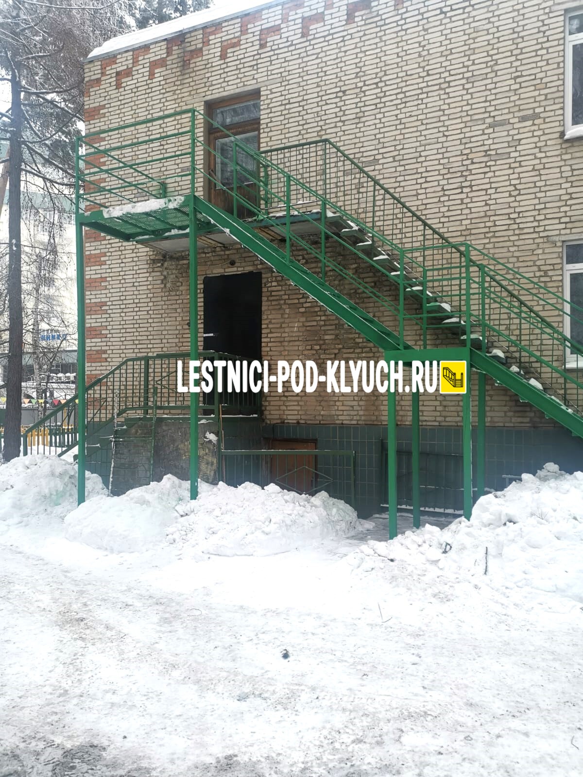 Пожарная лестница 4